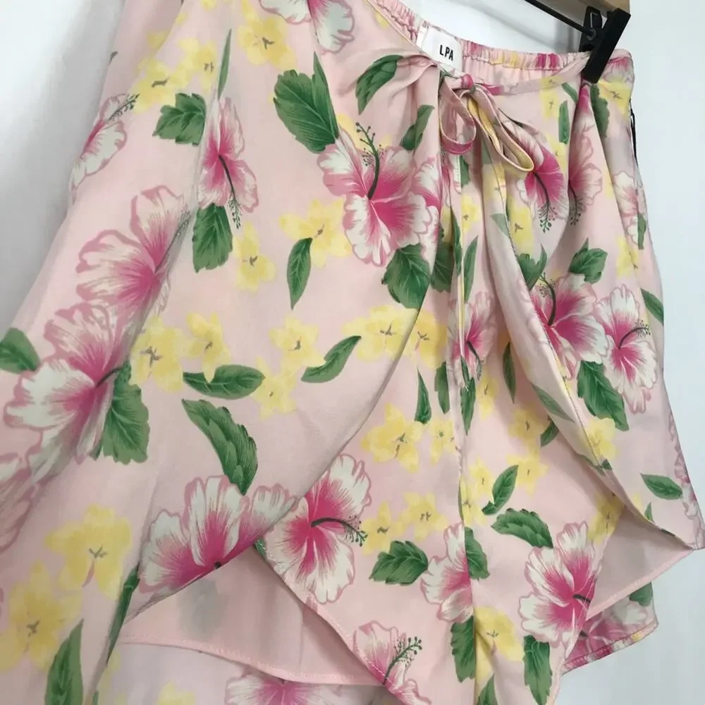 LPA Benni Faux Wrap Shorts Floral Pink Size XL NEW